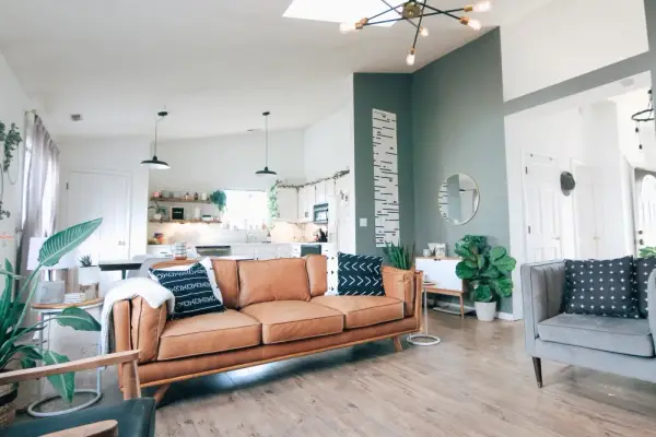 Jak pomalować salon wzory: 8 inspirujących technik i porad